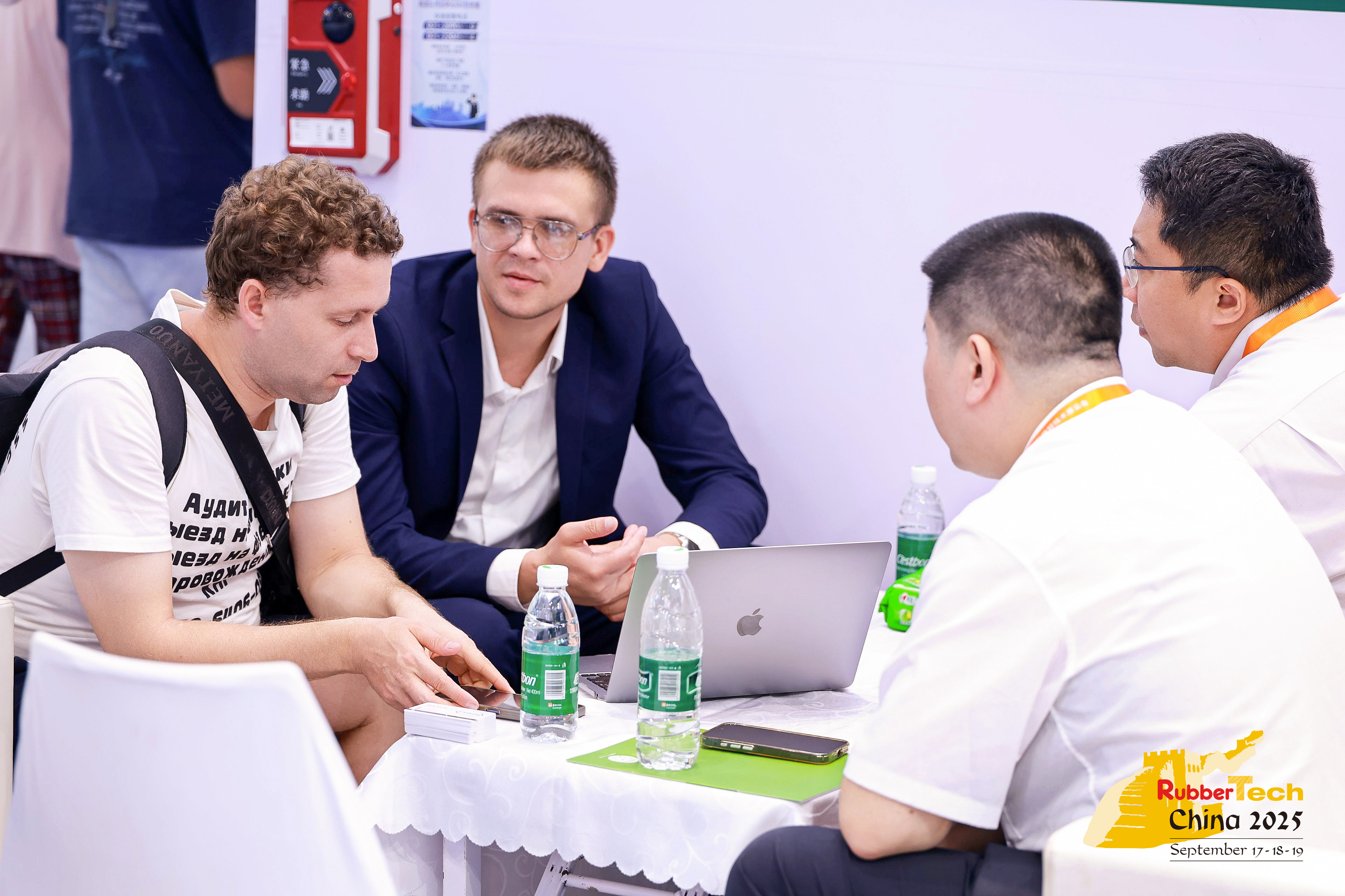 Polykem a assisté à l'exposition Rubbertech China 2025. Moments passionnants!